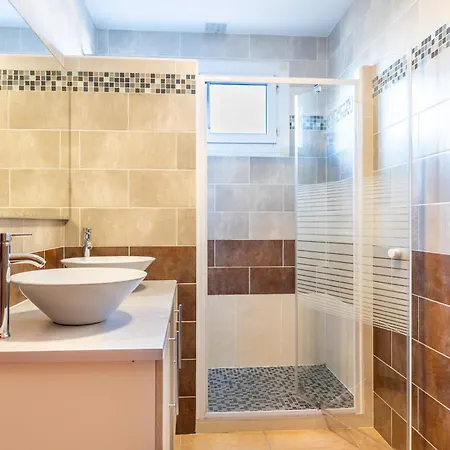 22 Couchages Centre De 펜션 *